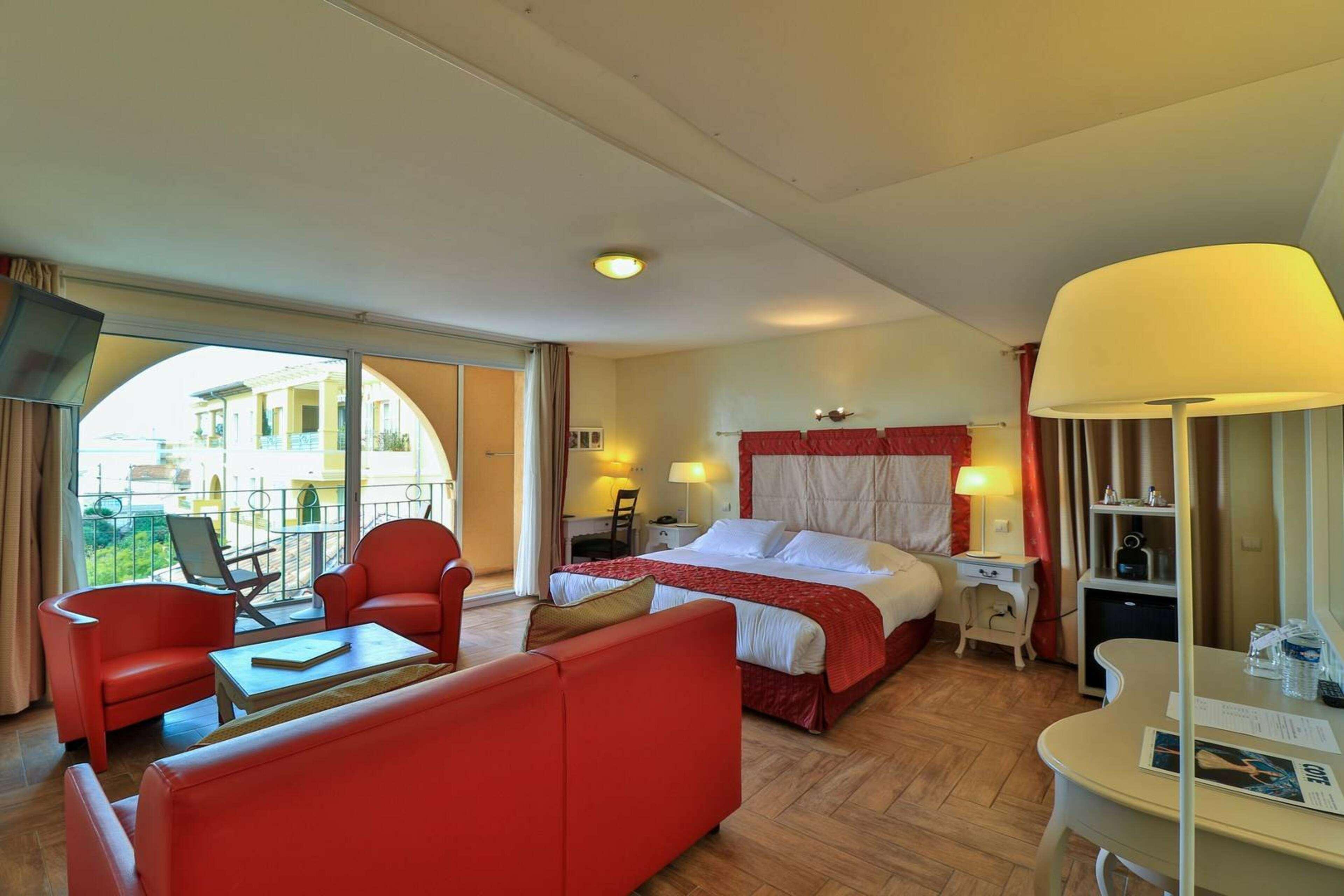 Hotel Sanary, Soleil Et Jardin - Renovation Hiver 2024-25 Exterior foto