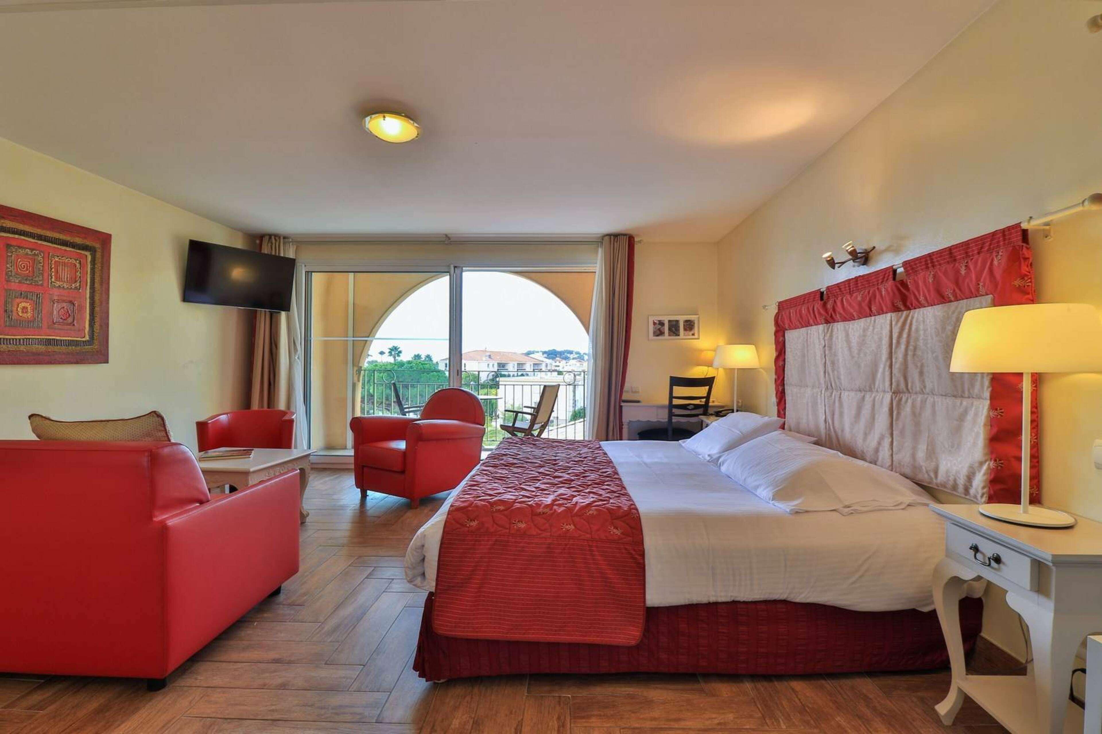 Hotel Sanary, Soleil Et Jardin - Renovation Hiver 2024-25 Exterior foto