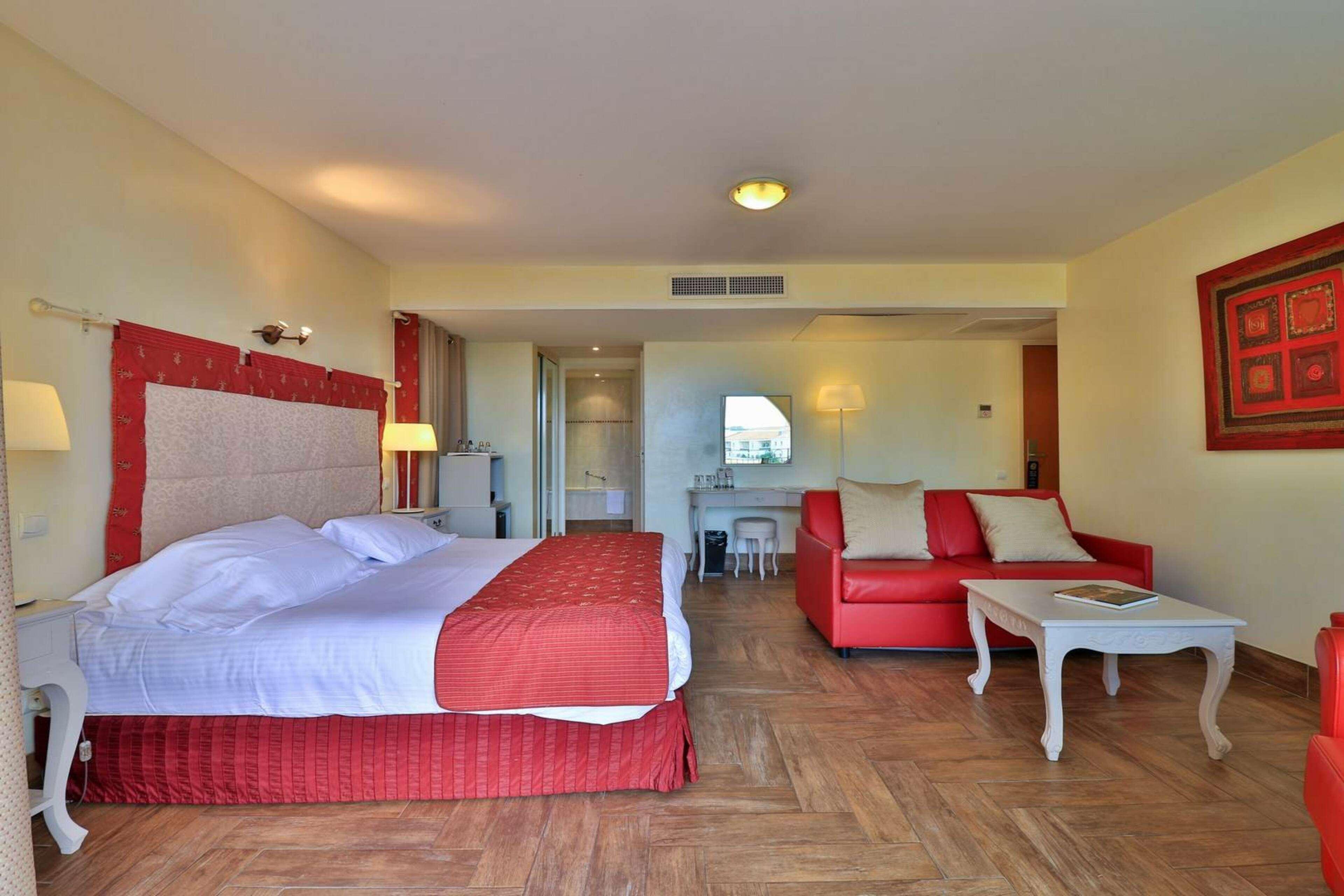 Hotel Sanary, Soleil Et Jardin - Renovation Hiver 2024-25 Exterior foto