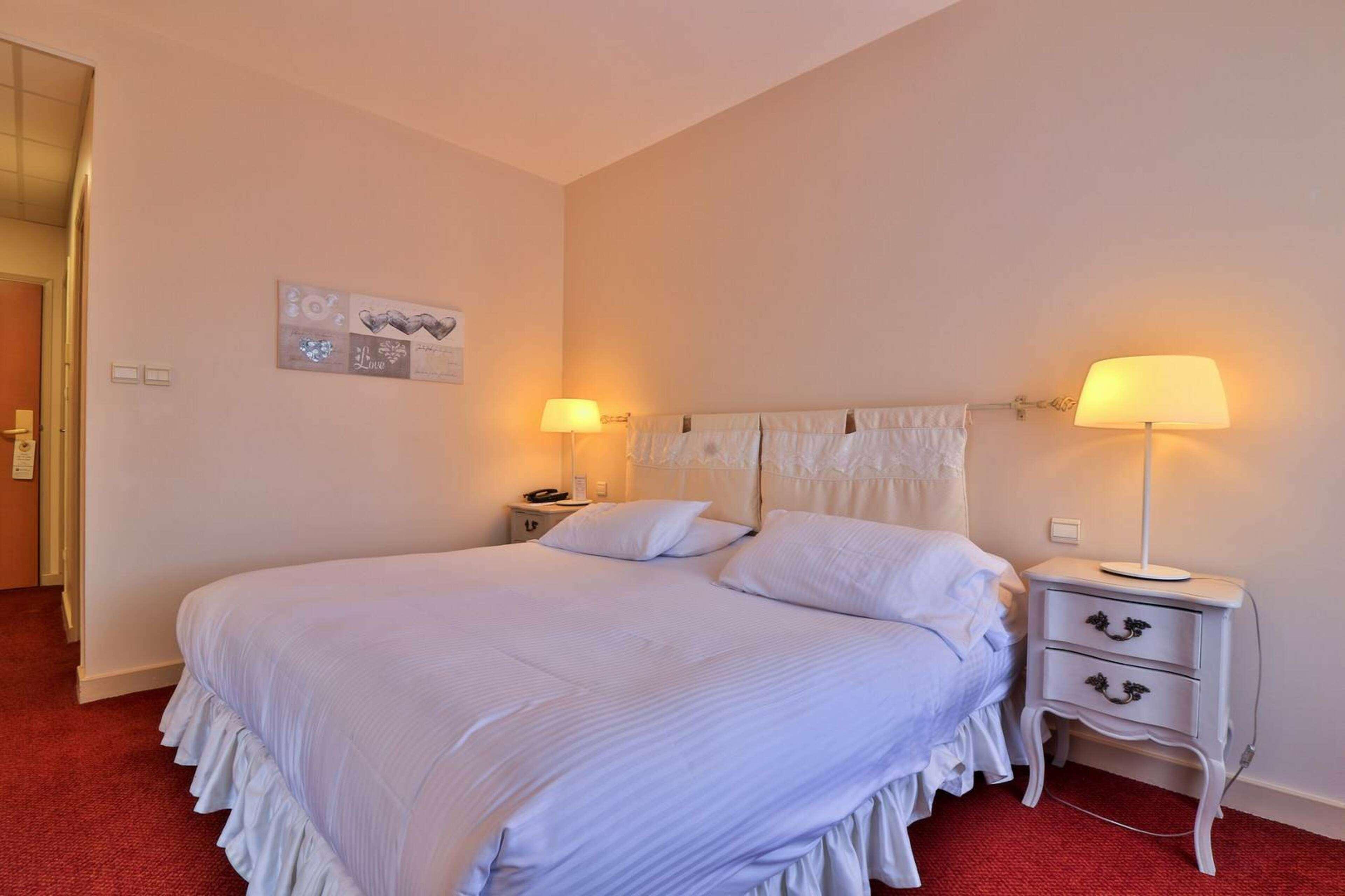 Hotel Sanary, Soleil Et Jardin - Renovation Hiver 2024-25 Exterior foto