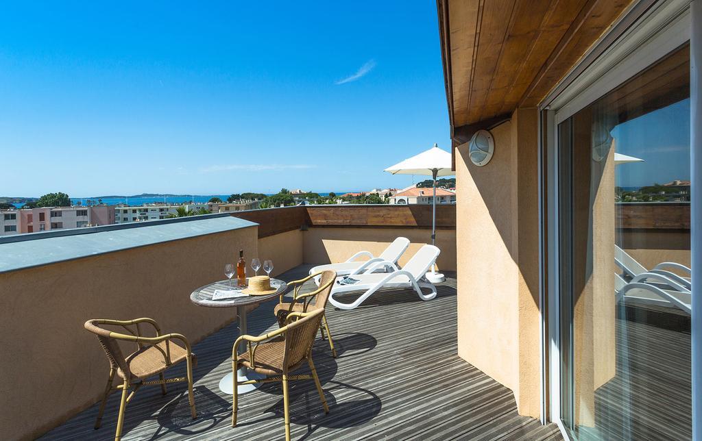Hotel Sanary, Soleil Et Jardin - Renovation Hiver 2024-25 Exterior foto